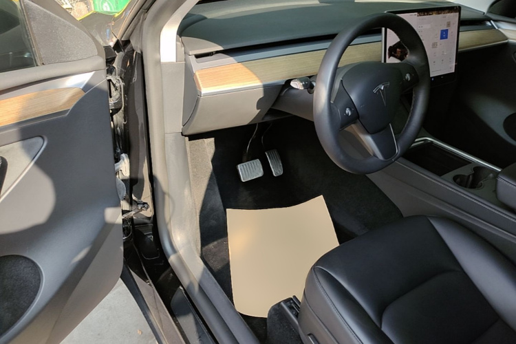 Tesla Model Y 2021 #16 Tesla Model Y 2021 car image #16
