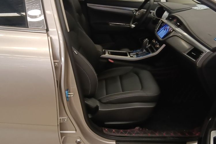 GEELY Emgrand GS 2019 #24 GEELY Emgrand GS 2019 immagine di auto #24