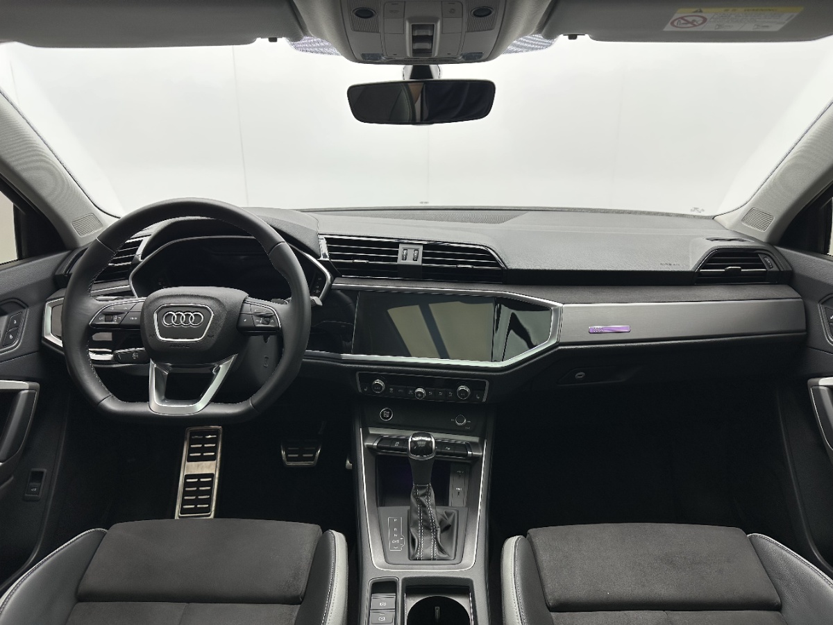 Audi Q3 2023 #7 Audi Q3 2023 car image #7