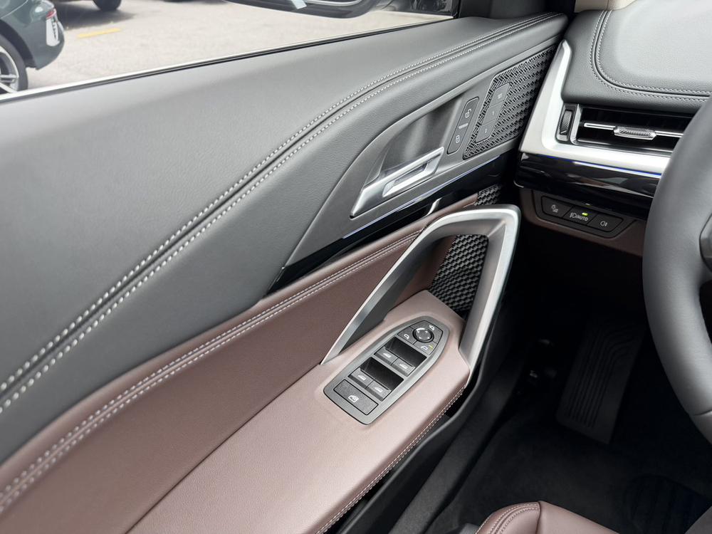 BMW X1 2023 car image #22