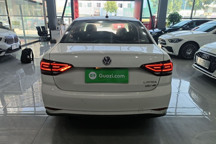 Volkswagen Lavida 2016 car image #6