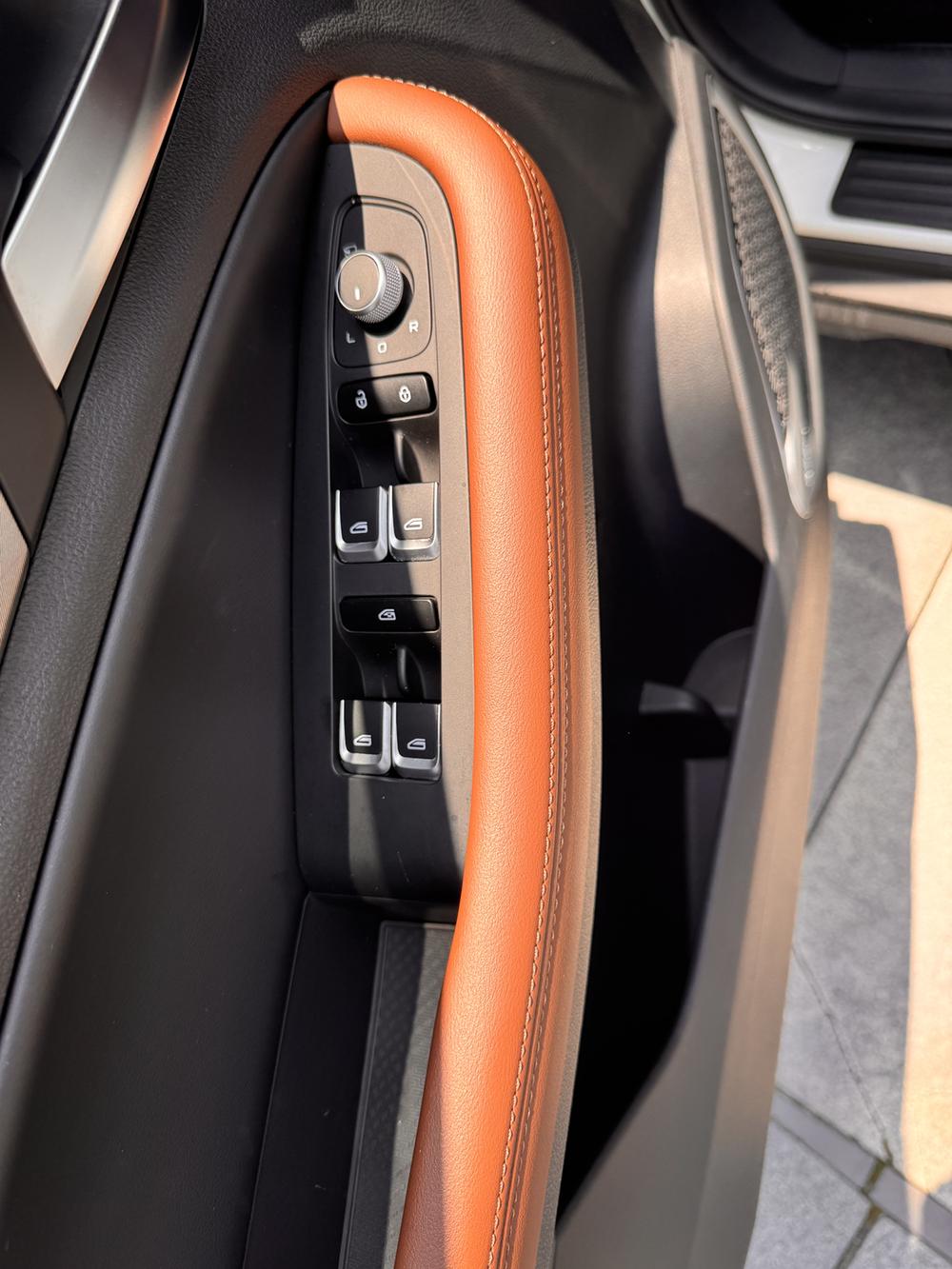 GEELY Vision X6 2023 car image #16