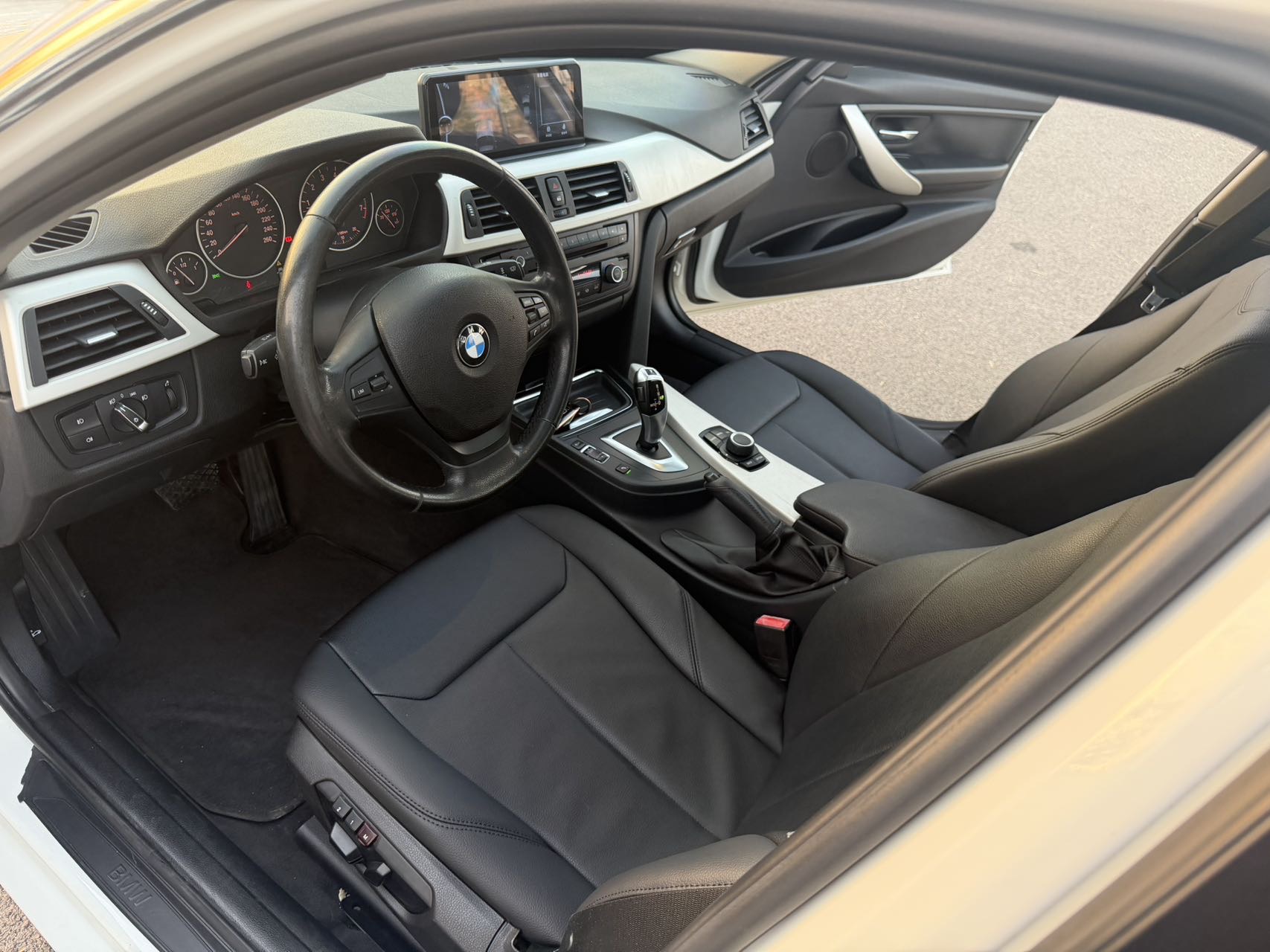 BMW 3 Series 2014 #6 BMW 3 Series 2014 car image #6
