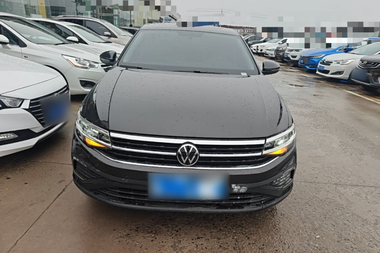 Volkswagen Bora 2026 car image #3