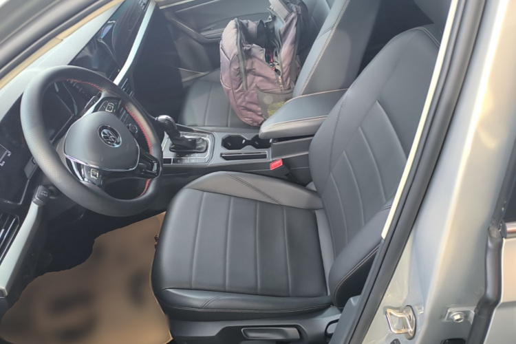 Volkswagen Lavida 2020 car image #15
