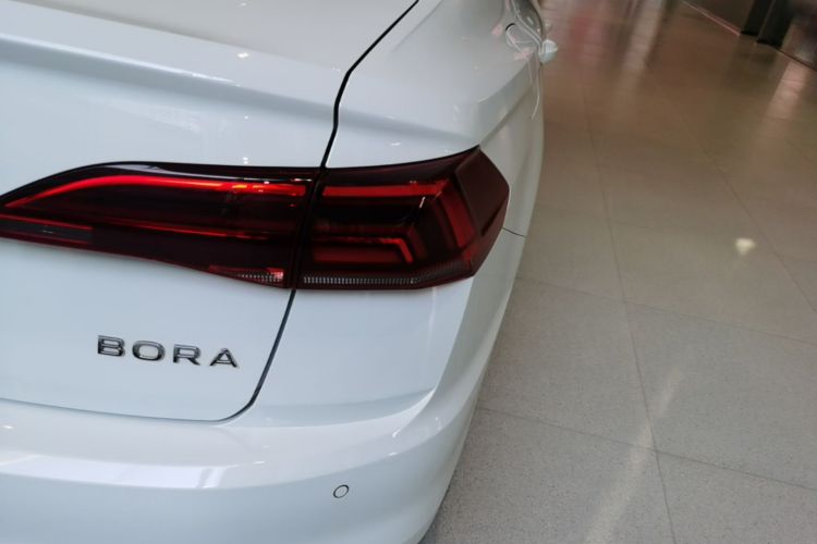 Volkswagen Bora 2022 car image #8