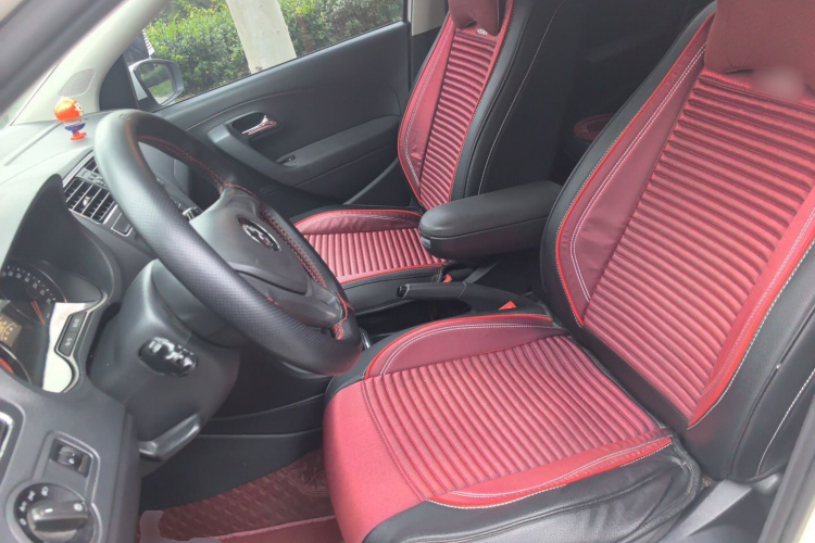 Volkswagen Polo 2015 image de voiture #15