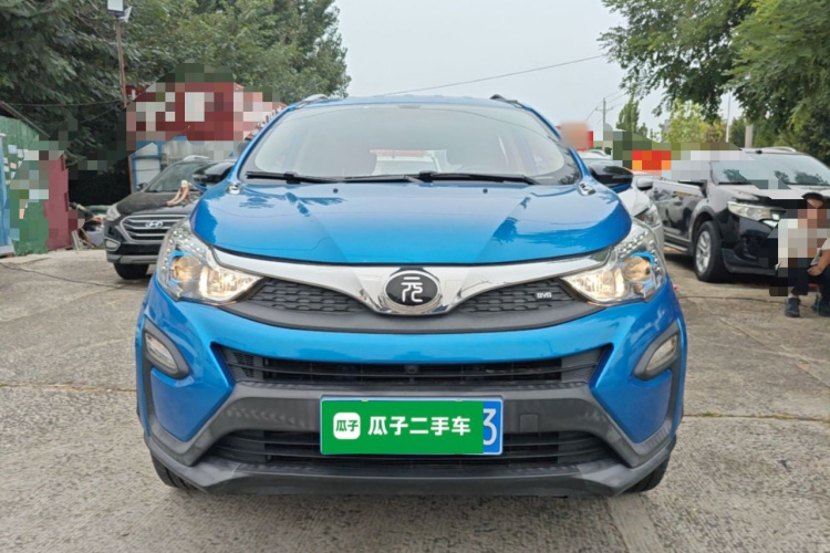BYD Yuan 2017 #3 BYD Yuan 2017 car image #3