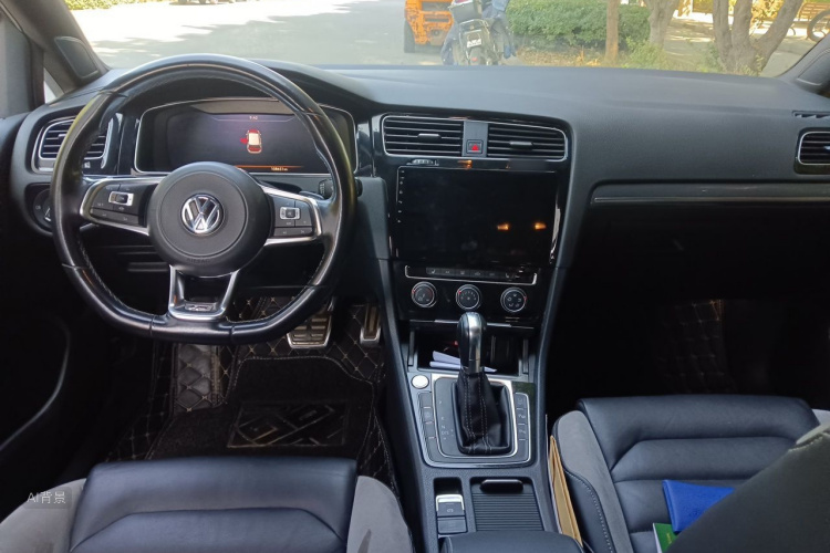 Volkswagen Golf 2020 #11 Volkswagen Golf 2020 car image #11