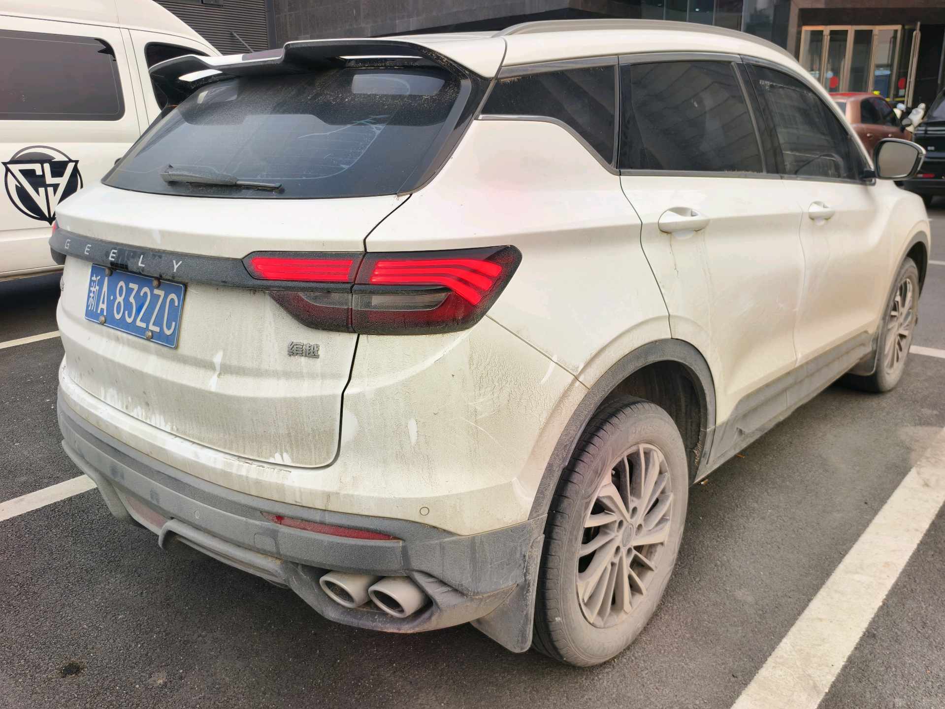 GEELY Coolray 2022 car image #10