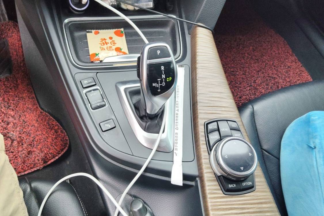 BMW 3 Series 2013 #27 BMW 3 Series 2013 image de voiture #27