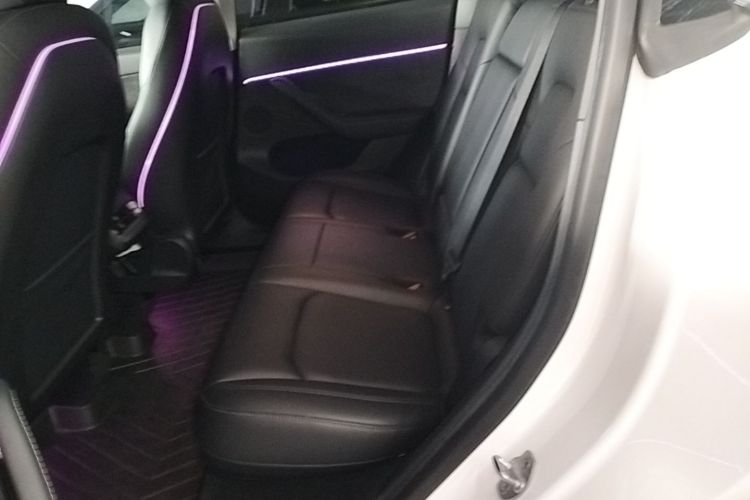 Tesla Model Y 2022 #17 Tesla Model Y 2022 car image #17