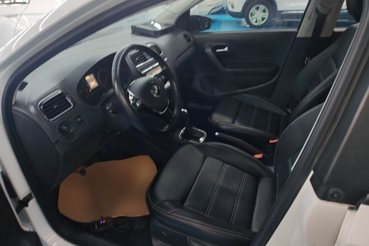 Volkswagen Polo 2017 #15 Volkswagen Polo 2017 car image #15