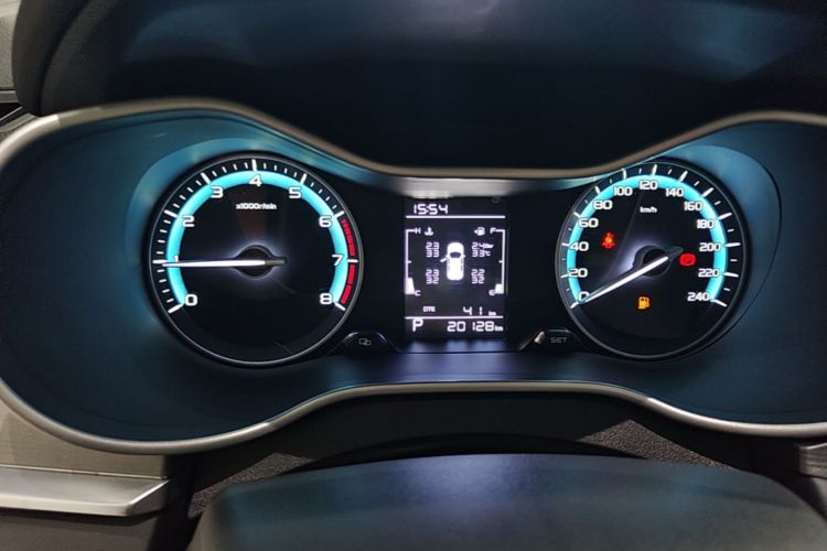 GEELY Emgrand 2022 car image #12