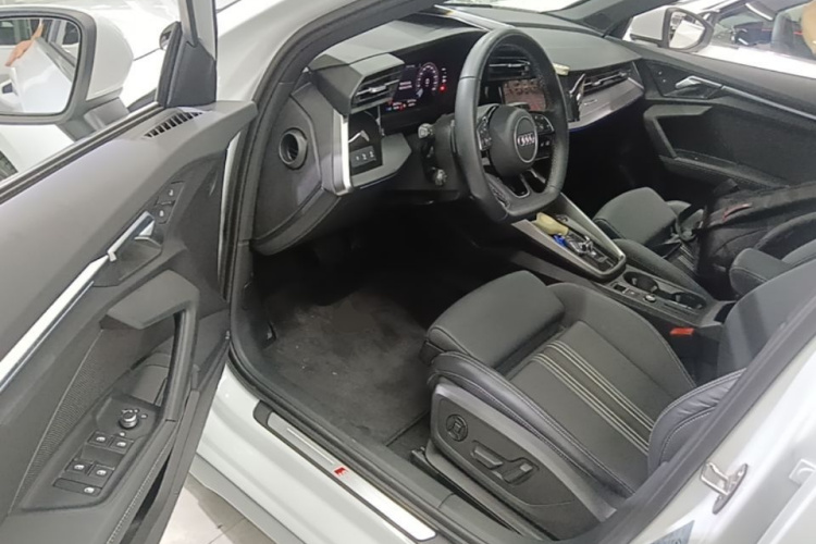 Audi A3 2024 car image #16