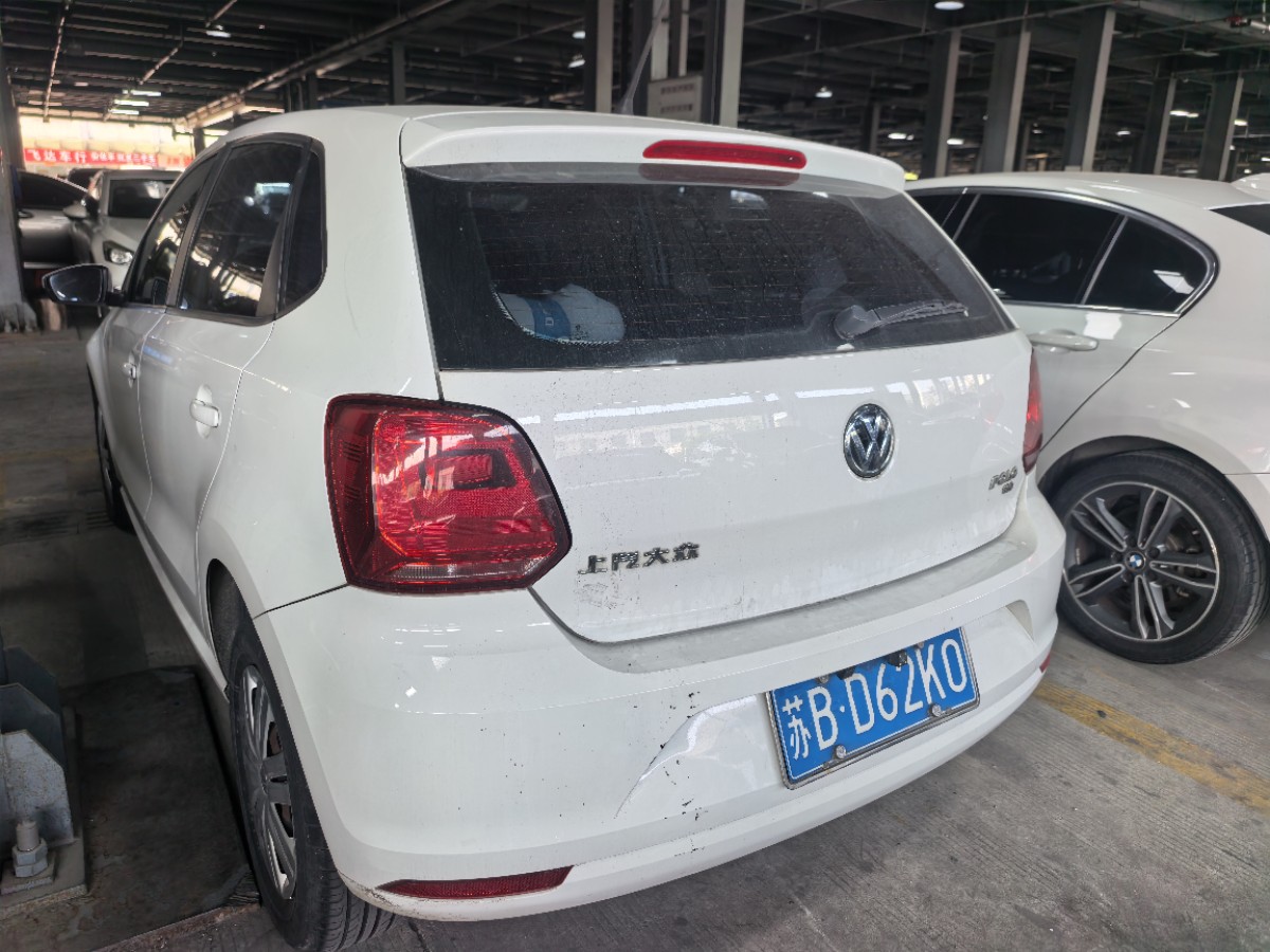 Volkswagen Polo 2019 car image #3