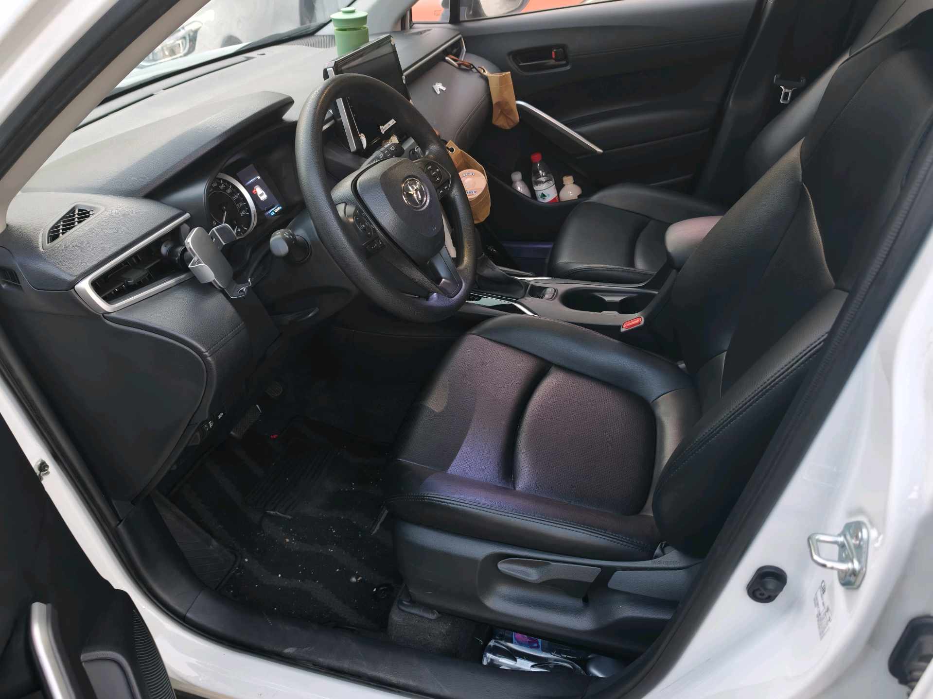 Toyota Corolla Cross 2023 immagine di auto #3