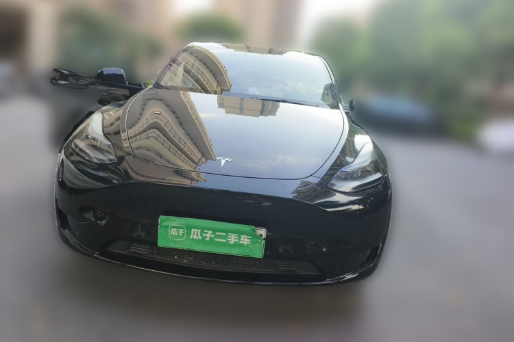 Tesla Model Y 2023 #3 Tesla Model Y 2023 car image #3