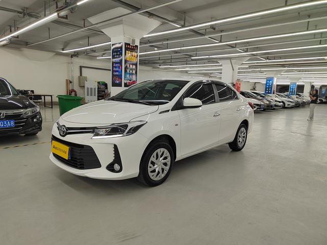 2022 car image #13
