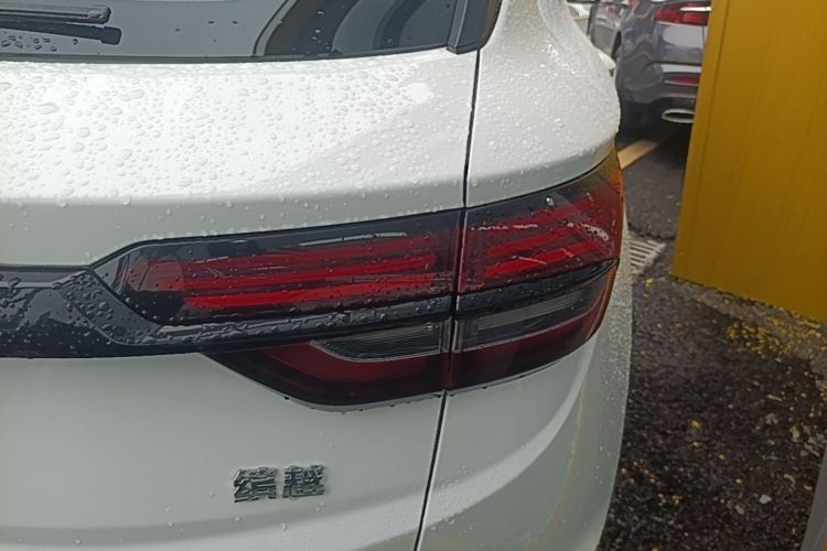 GEELY Coolray 2023 car image #8