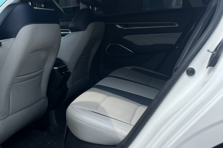GEELY Emgrand 2022 immagine di auto #16
