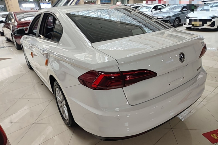 Volkswagen Bora 2019 #5 Volkswagen Bora 2019 car image #5