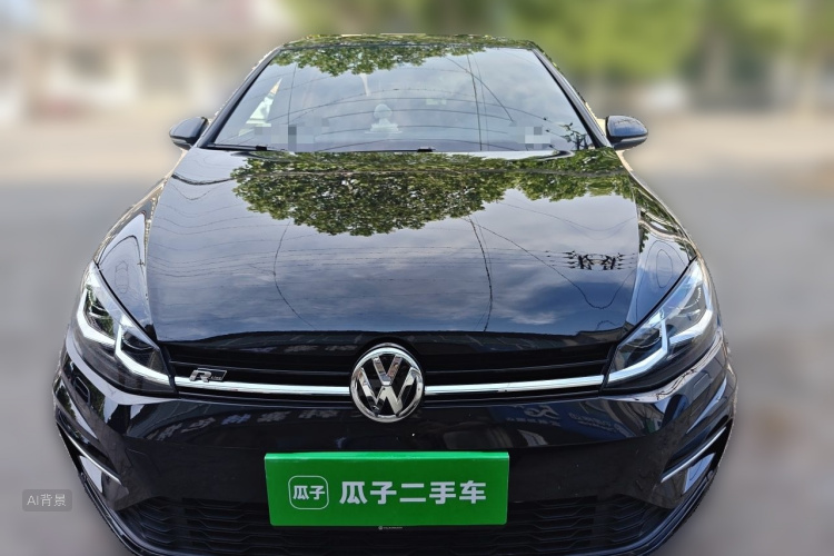 Volkswagen Golf 2020 car image #3