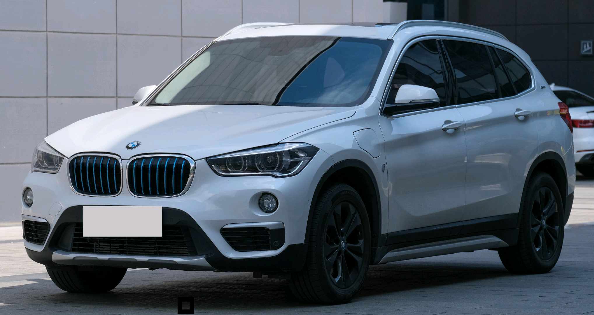 BMW X1 New Energy 2017 car image 