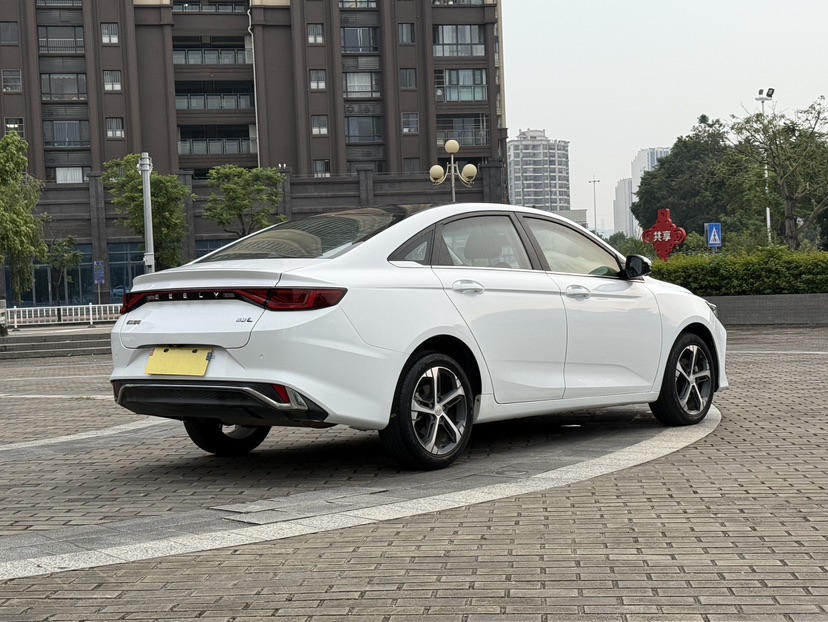 GEELY Emgrand L 2022 car image #7
