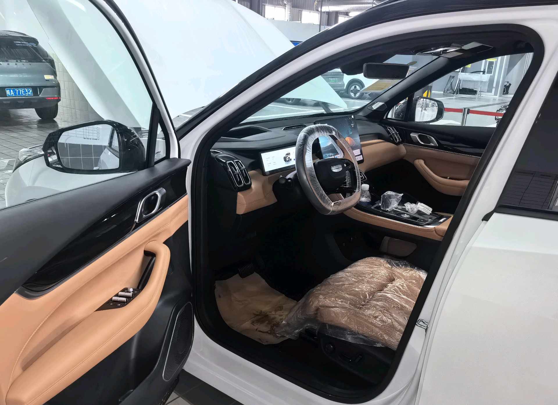 GEELY Boyue L 2026 #5 GEELY Boyue L 2026 car image #5