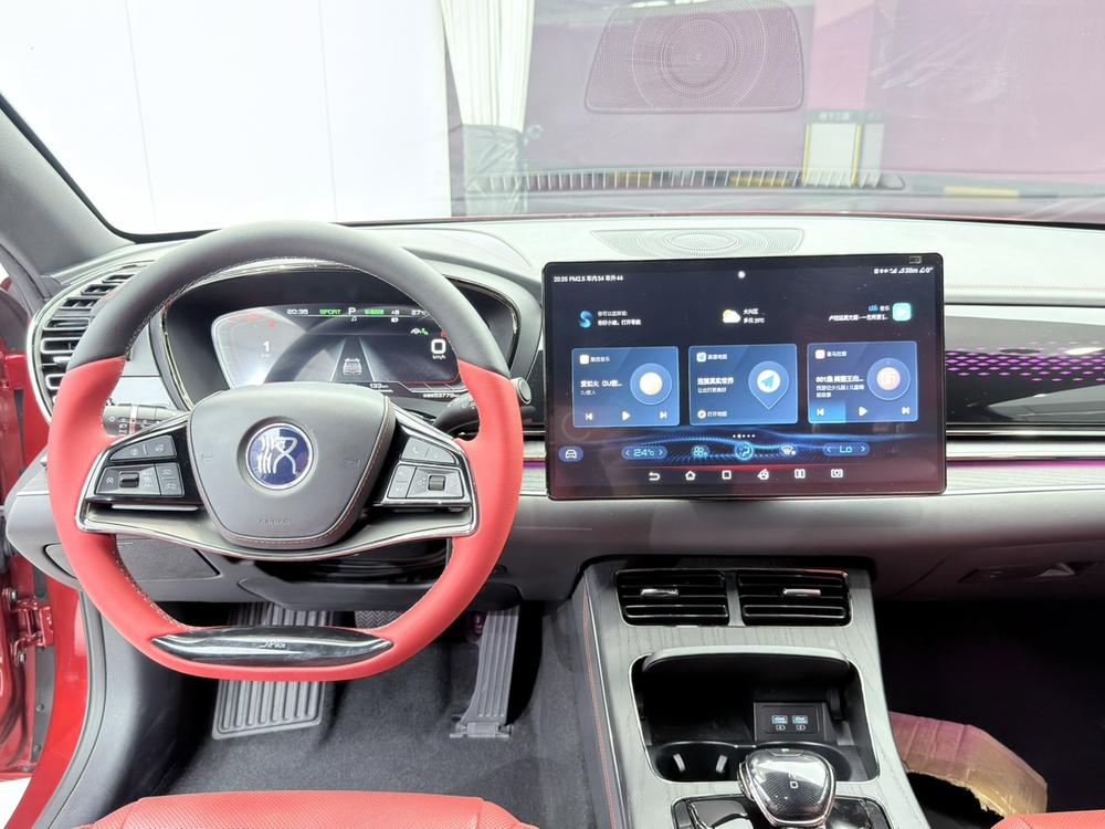 BYD Han 2021 car image #19