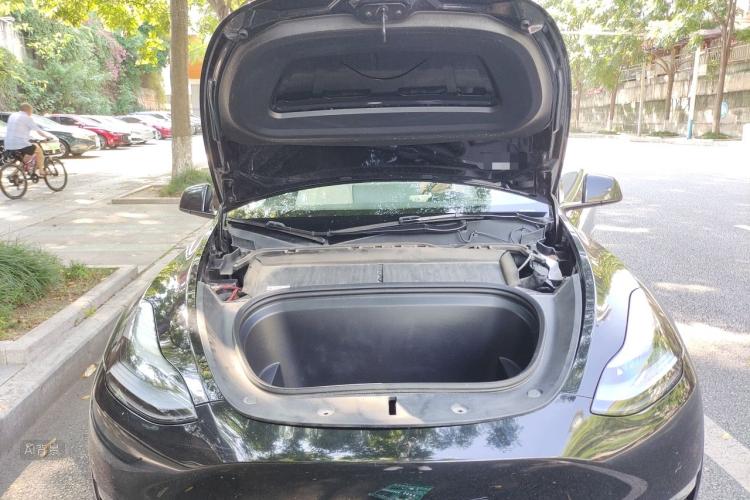 Tesla Model Y 2023 #22 Tesla Model Y 2023 car image #22