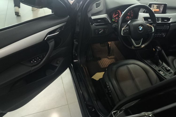 BMW X1 2017 #12 BMW X1 2017 car image #12