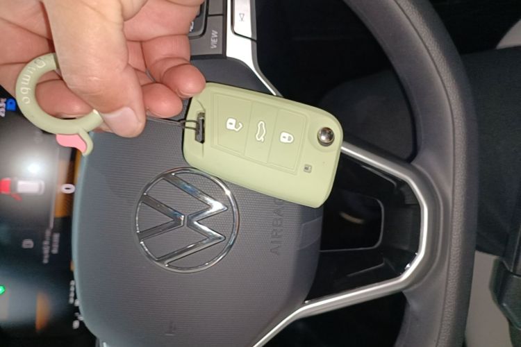 Volkswagen Tharu 2026 car image #9