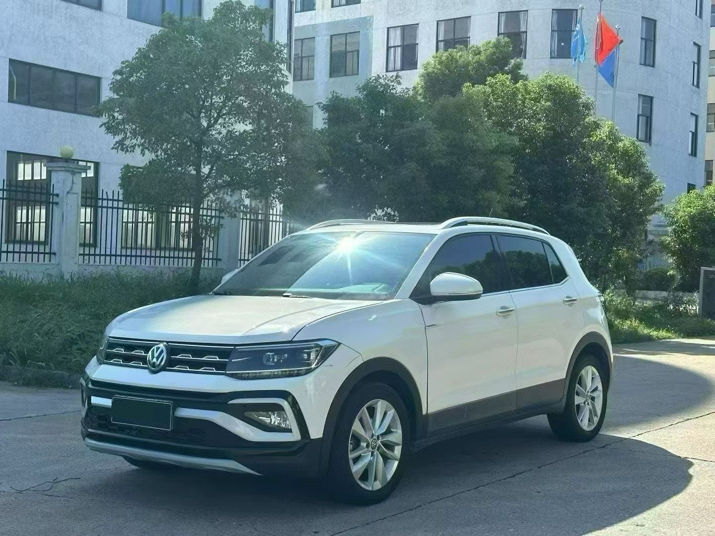 Volkswagen T-Cross 2020 Volkswagen T-Cross 2020 car image