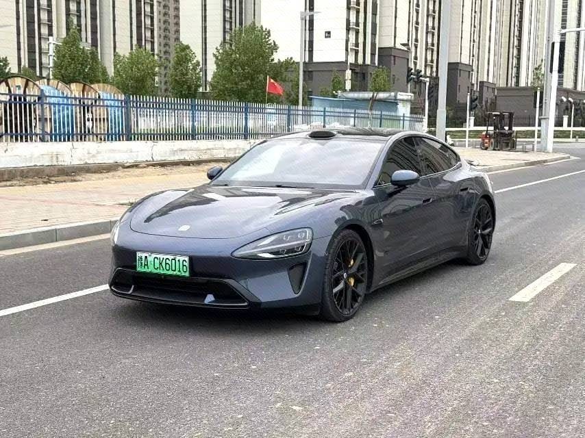 MI SU7 2024 MI SU7 2024 car image