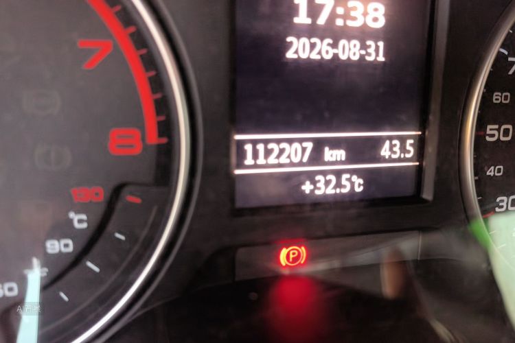 Audi A3 2018 car image #14