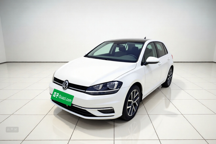 Volkswagen Golf 2020 car image #2
