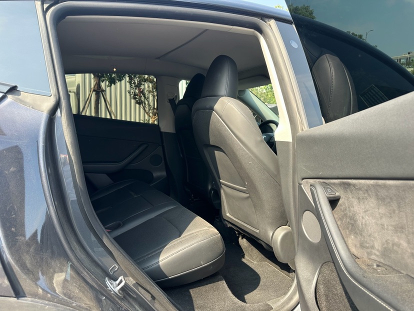 Tesla Model Y 2022 صورة سيارة #16