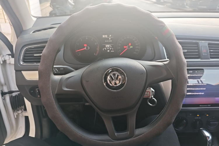 Volkswagen Lavida 2019 #11 Volkswagen Lavida 2019 car image #11