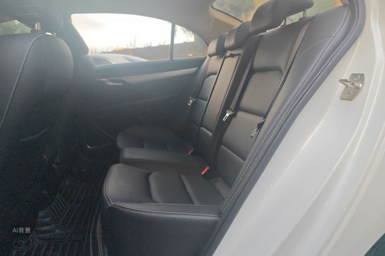 GEELY Emgrand 2018 car image #19