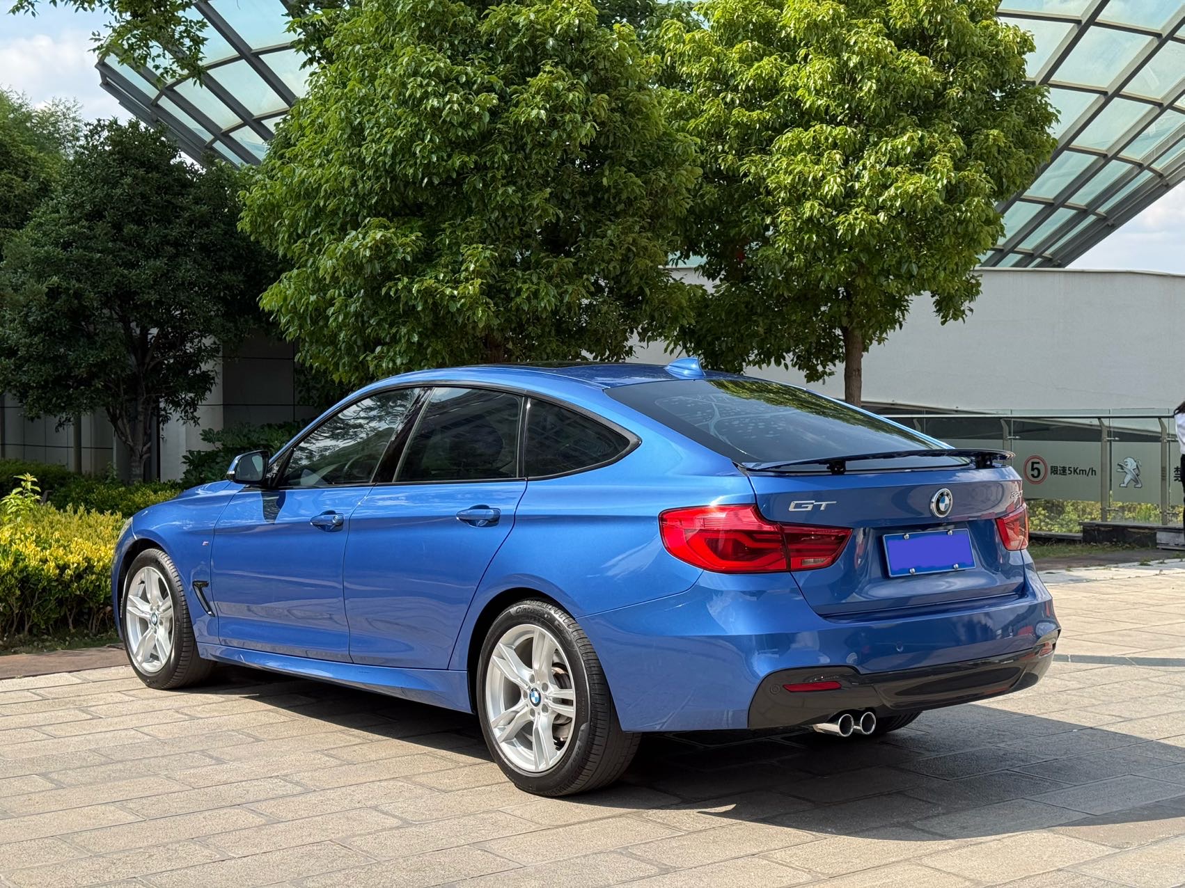 BMW 3 Series GT 2018 #11 BMW 3 Series GT 2018 car image #11