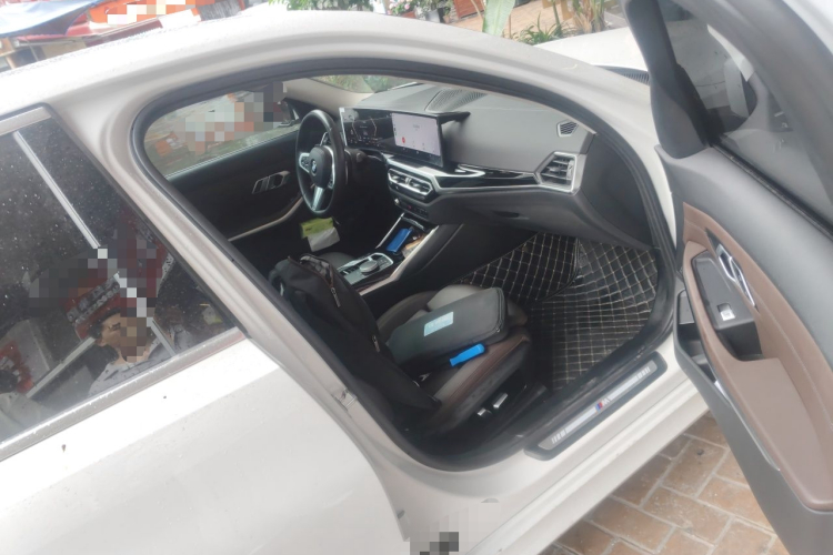 BMW 3 Series 2023 #23 BMW 3 Series 2023 car image #23