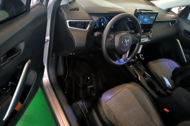 Toyota Corolla Cross 2023 car image #12