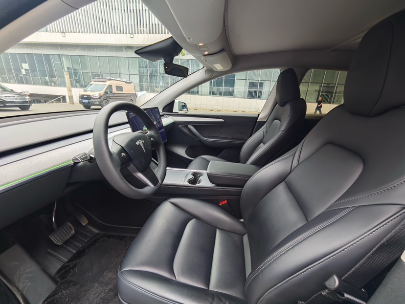 Tesla Model Y 2022 #6 Tesla Model Y 2022 car image #6