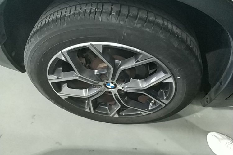 BMW X1 2020 car image #10