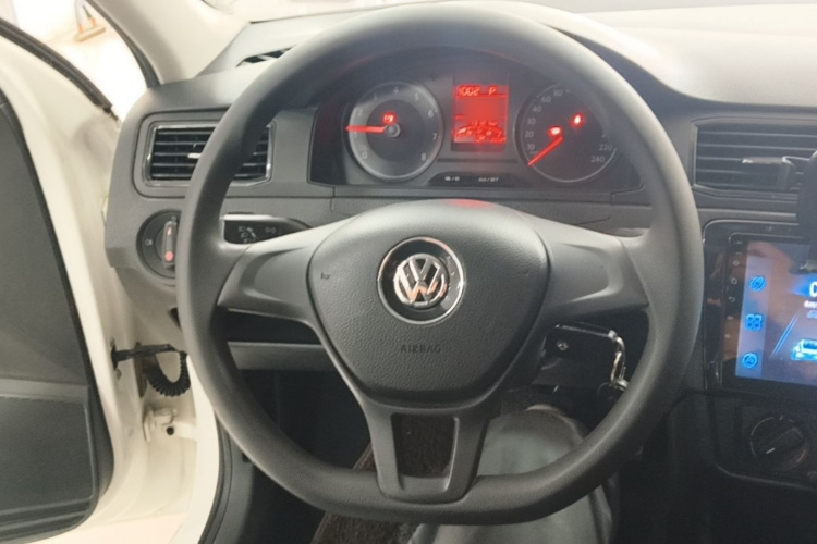 Volkswagen Santana 2019 #11 Volkswagen Santana 2019 car image #11