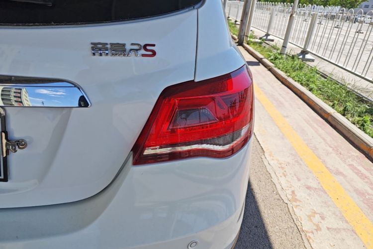 GEELY Emgrand 2017 #8 GEELY Emgrand 2017 car image #8