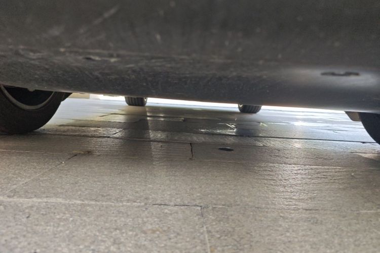 Tesla Model Y 2025 car image #26