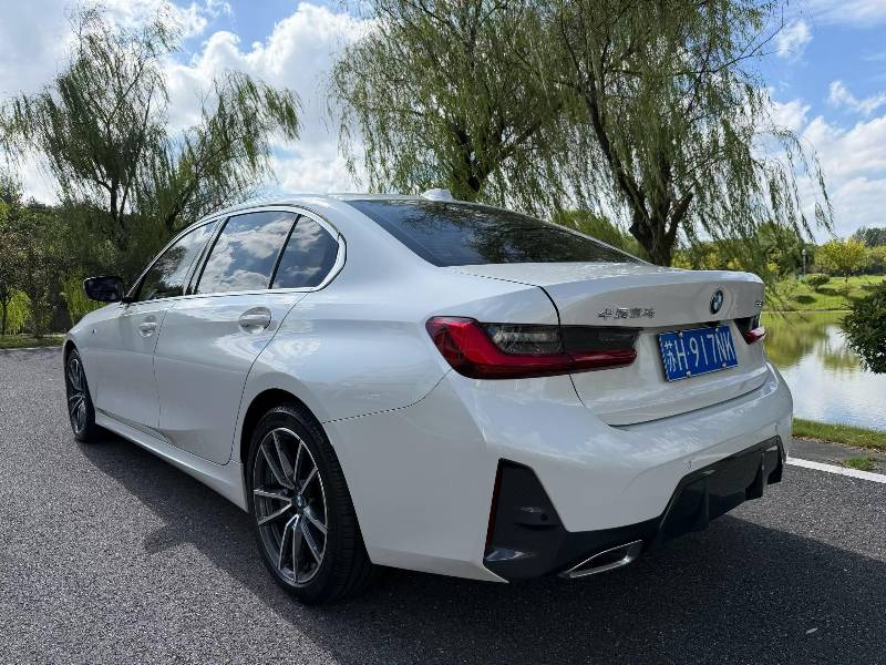 BMW 3 Series 2023 #6 BMW 3 Series 2023 car image #6